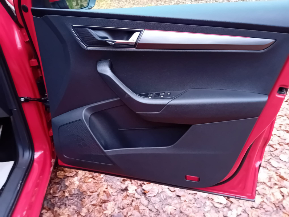 2019 Skoda Karoq - image 34