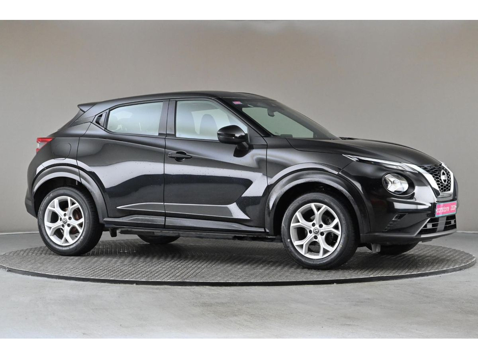 2020 Nissan Juke - image 10