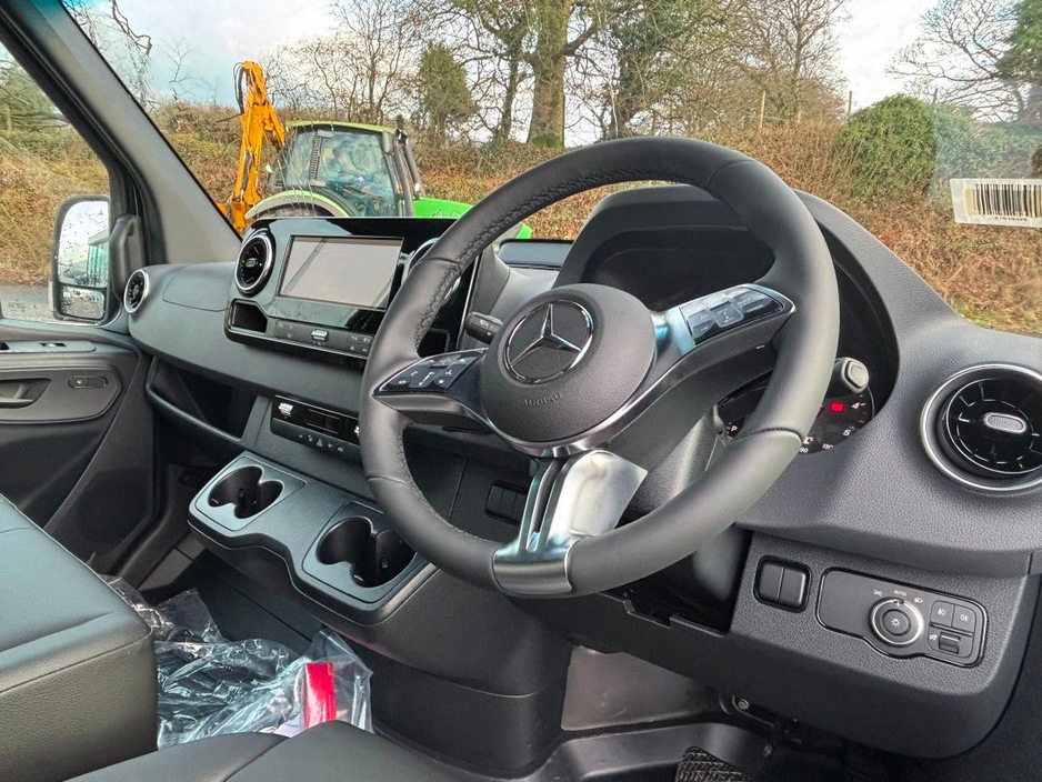 2026 Mercedes-Benz Sprinter 319 MWB HIGH ROOF SELECT AUTO 190BHP