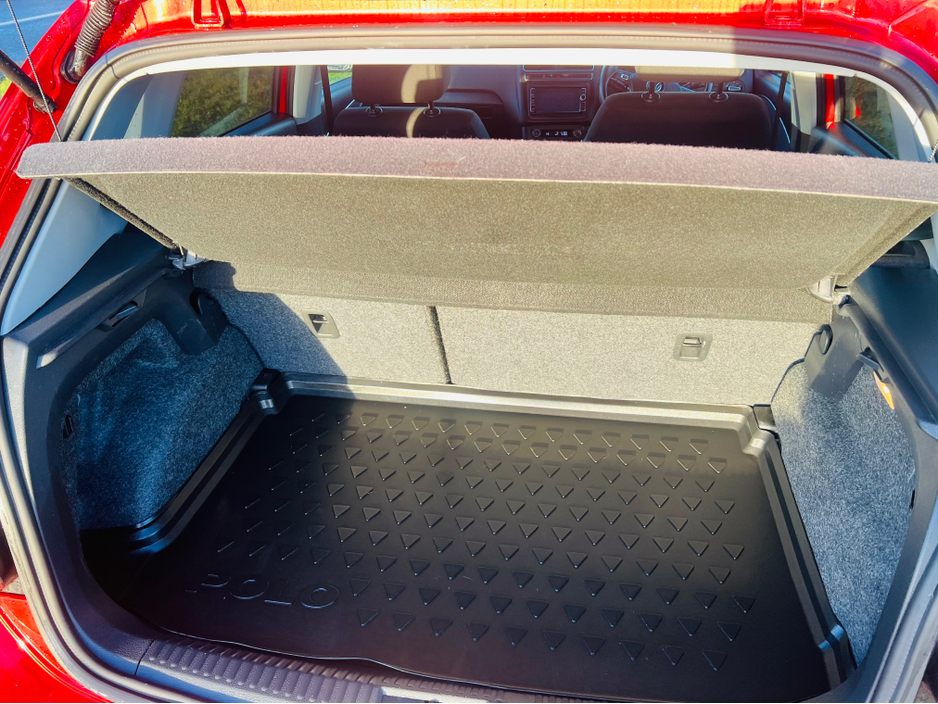 2015 Volkswagen Polo DBA-6RCJZ €11,950