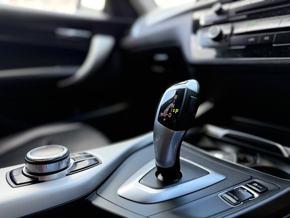 2018 BMW 1 Series - image 10