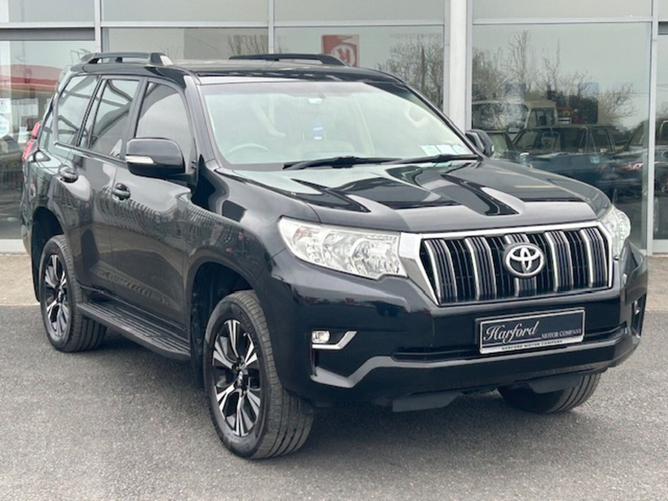 2018 Toyota Landcruiser - image 3