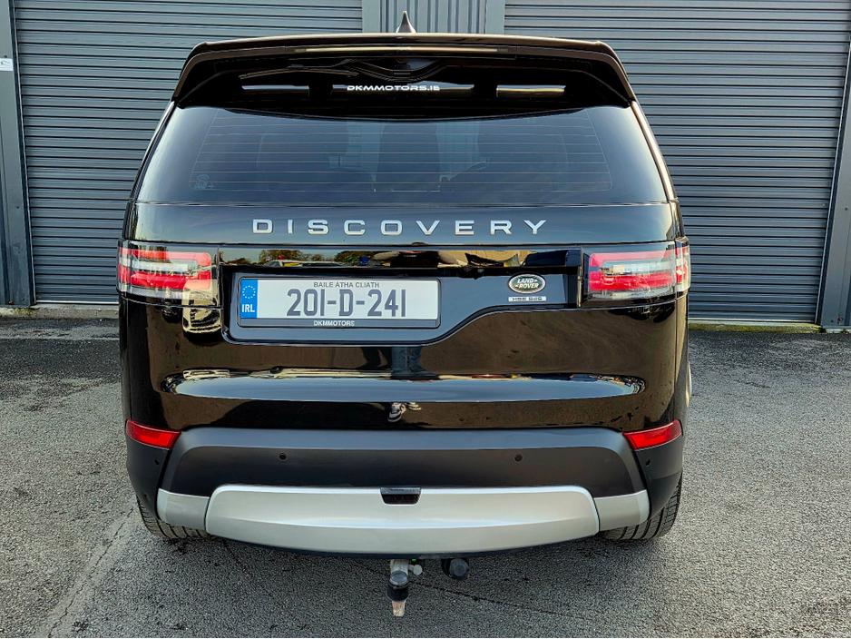 2020 Land Rover Discovery - image 7