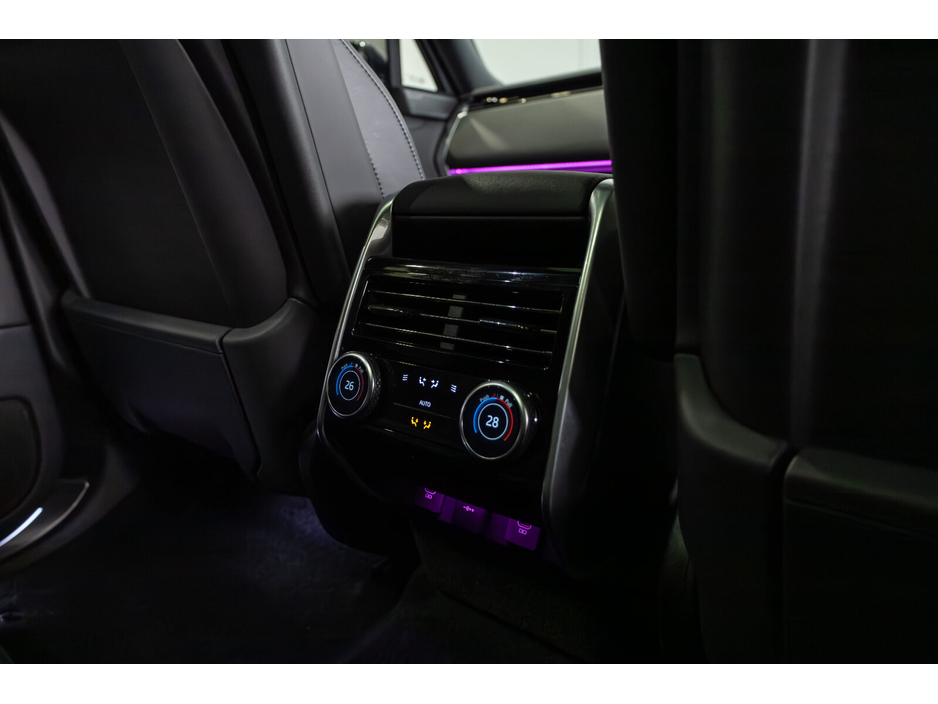 2024 Land Rover Range Rover - image 16