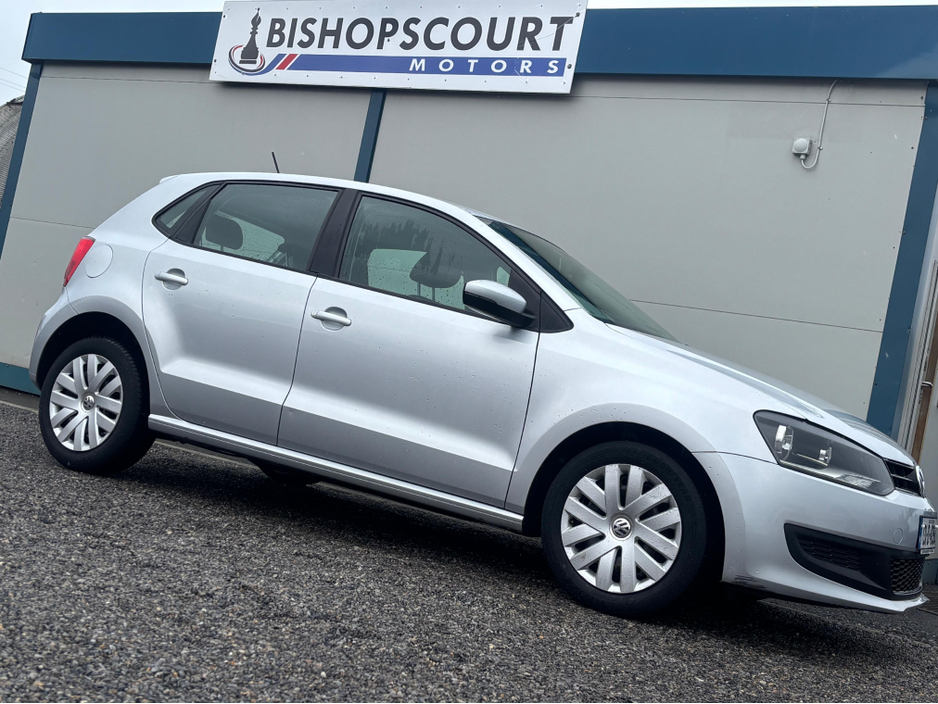 2013 Volkswagen Polo - image 3