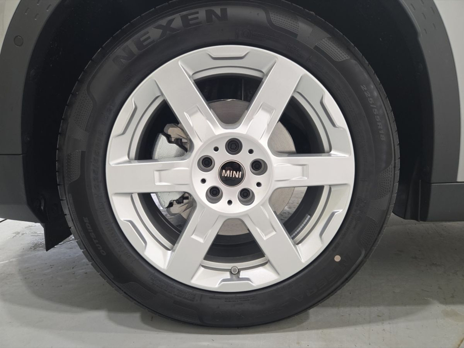 2026 MINI Countryman - image 10