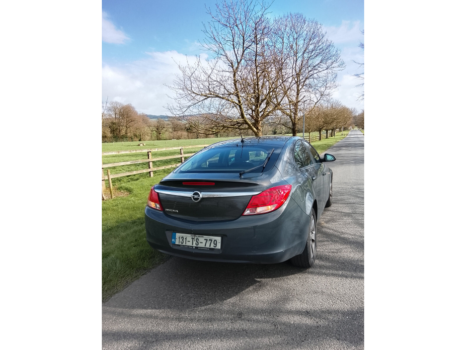 2013 Opel Insignia - image 6