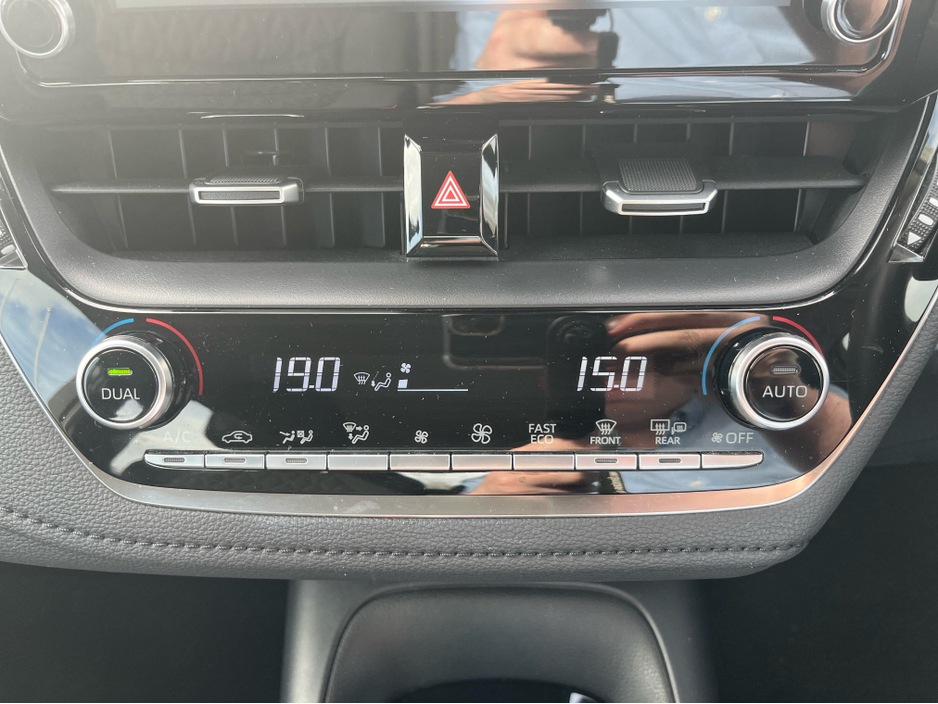 2022 Toyota Corolla - image 16