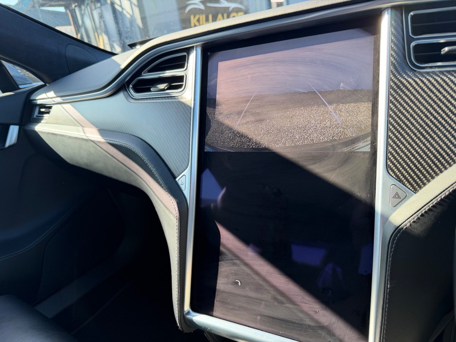 2018 Tesla Model S - image 19