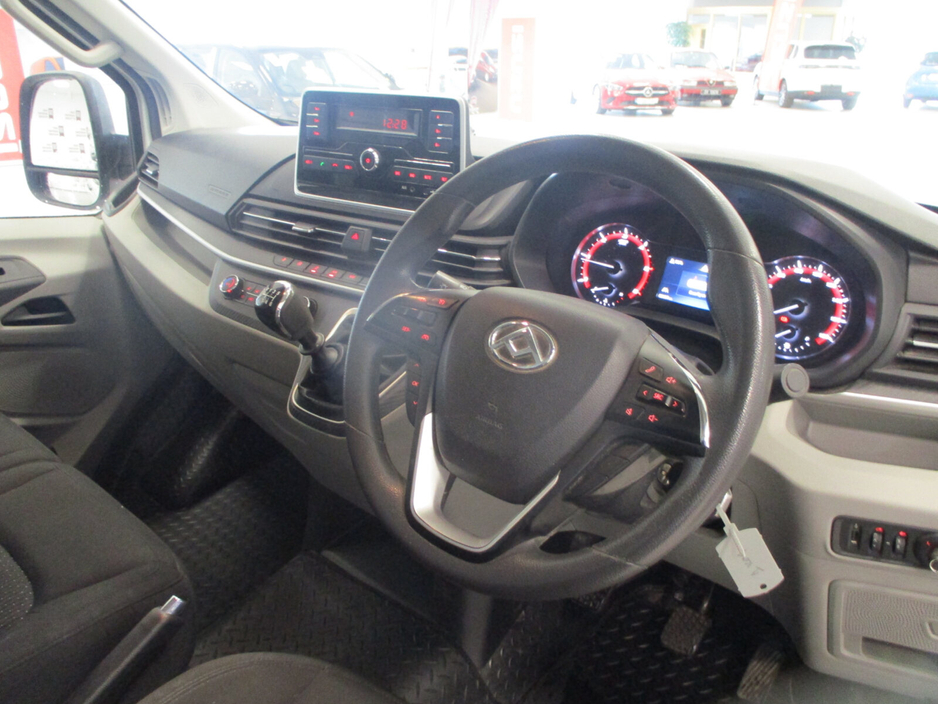 2022 Maxus Deliver 9 - image 17