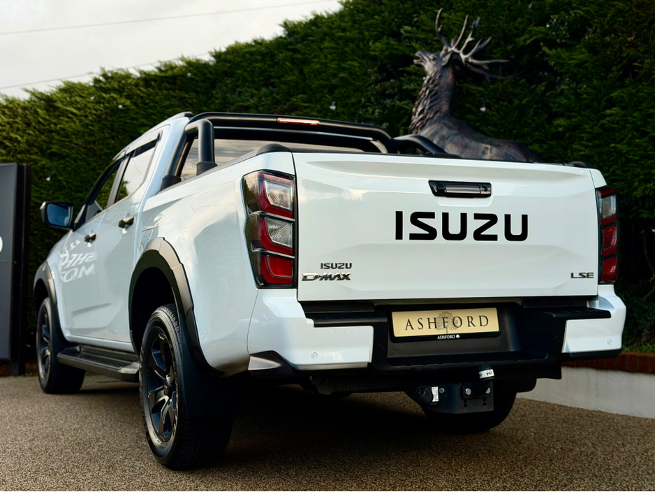 2025 Isuzu D-MAX TER4063C €56,950