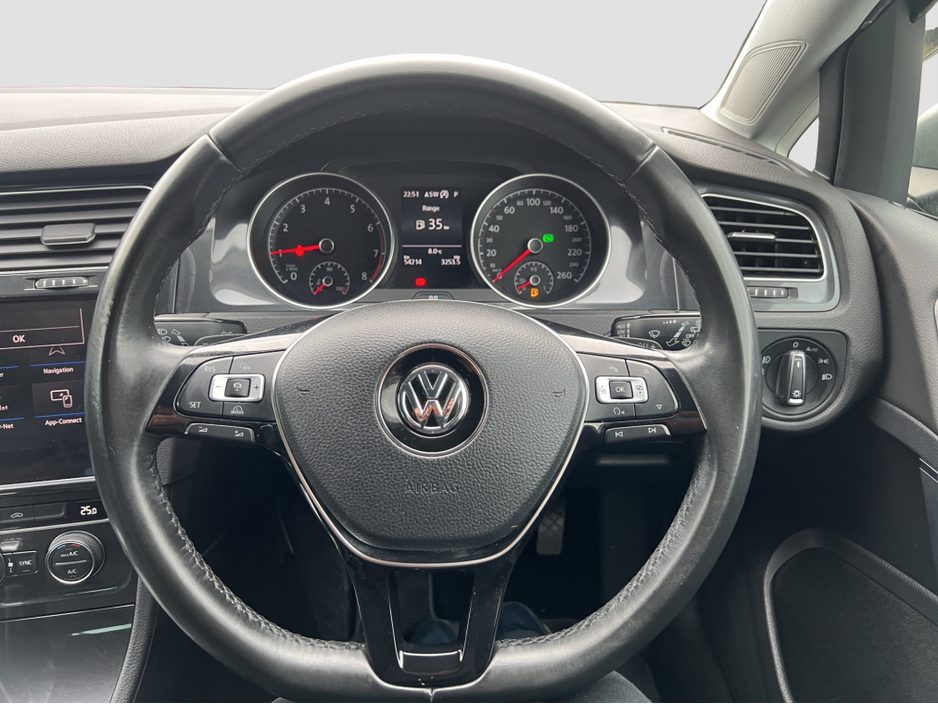 2018 Volkswagen Golf 2018 Volkswagen Golf 1.2 TSI Automatic €17,950