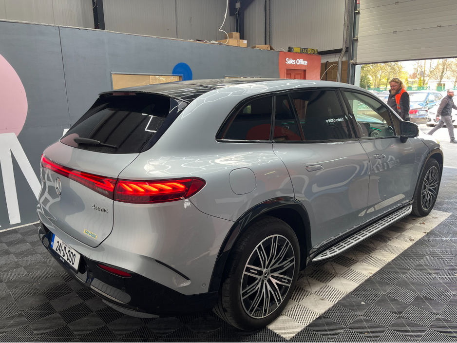 2024 Mercedes-Benz EQS - image 2