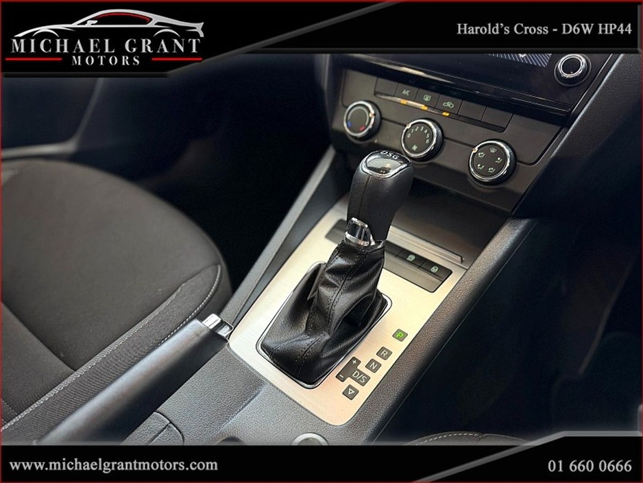 2018 Skoda Octavia - image 23