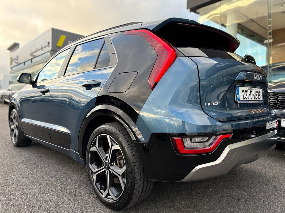 2023 Kia Niro 1.6 K4 Plug in hybrid Automatic