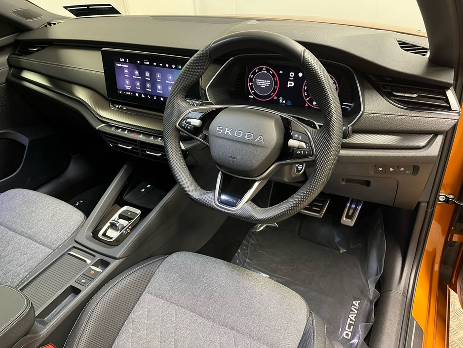2025 Skoda Octavia Sportline Combi DSG 2.0TDI 150BHP - Reversing Camera - Climate Control - Heated Seats - Cruise Control - Keyless Start - Apple CarPlay/Android Auto €45,950