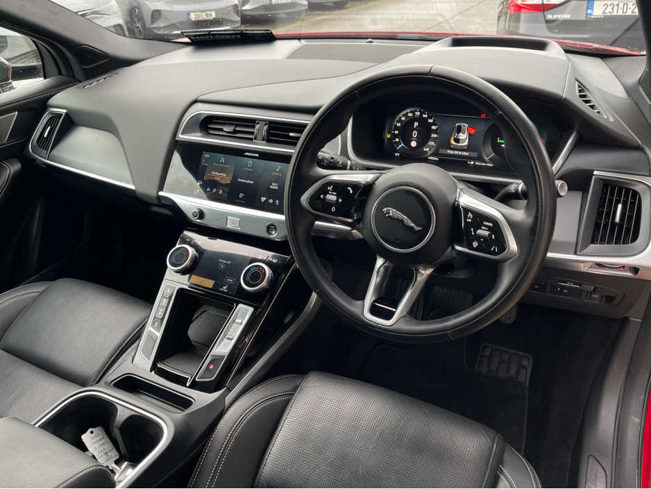 2023 Jaguar I-Pace - image 14
