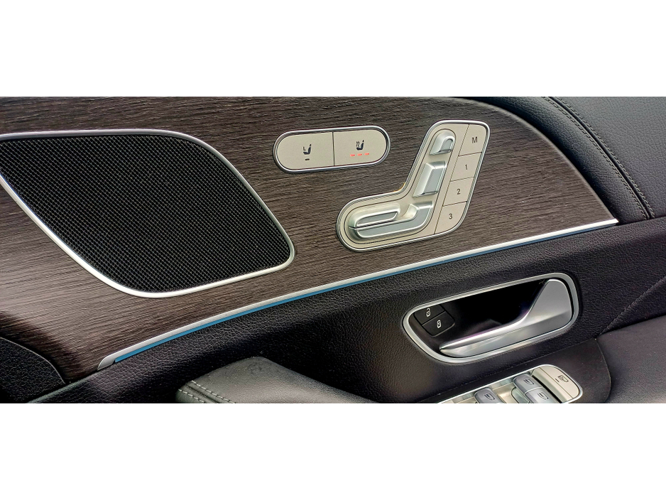 2022 Mercedes-Benz GLE Class - image 8