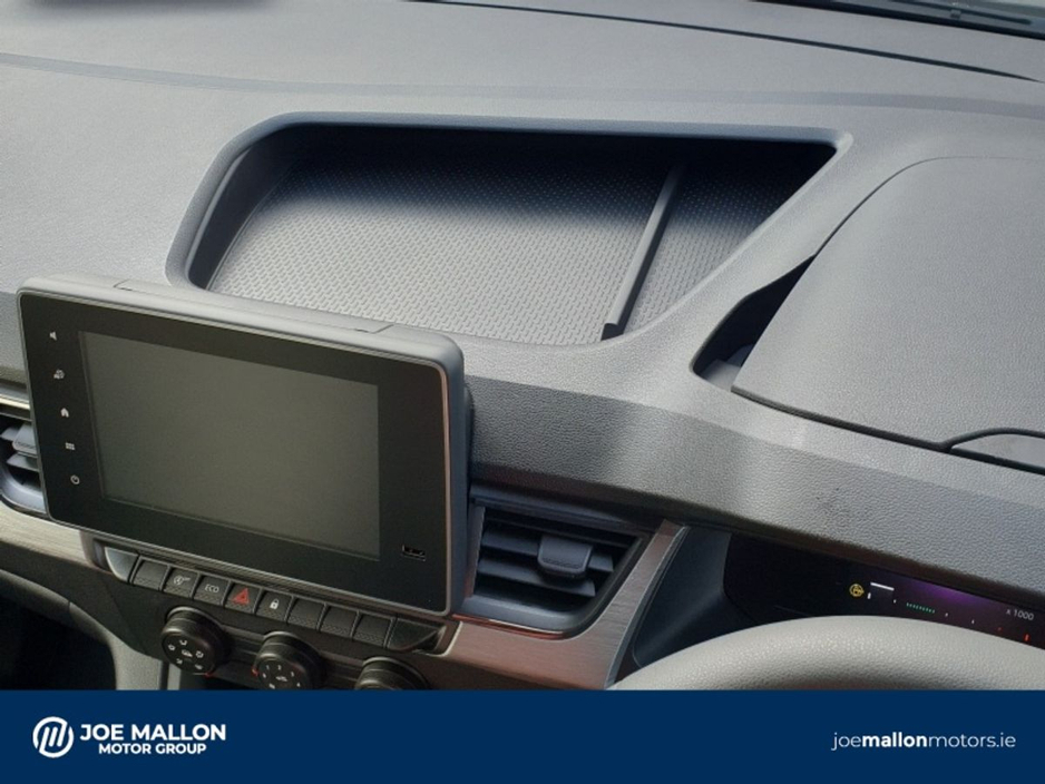 2026 Renault Kangoo - image 24