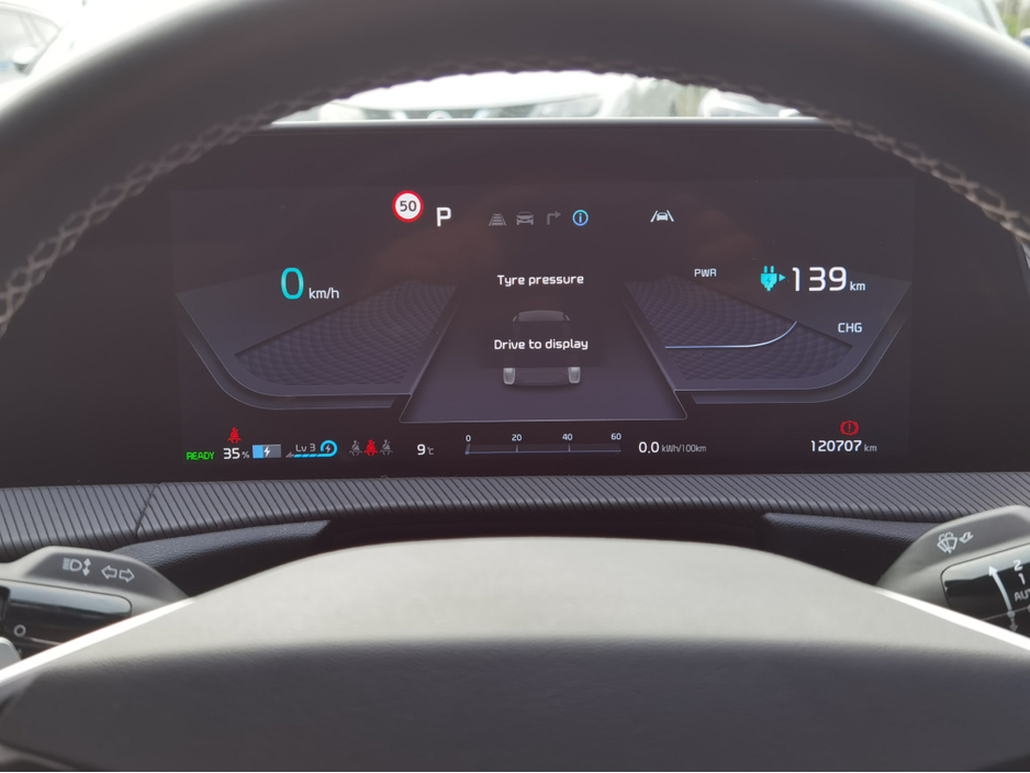 2023 Kia EV6 - image 15