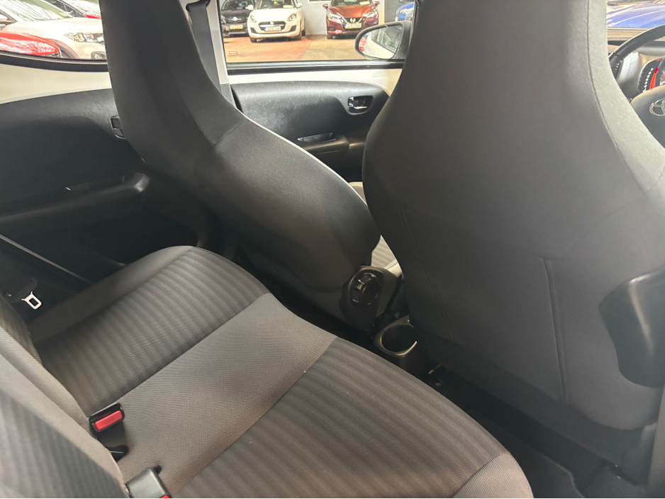 2020 Toyota Aygo 1.0 XPLAY SPHONE 4DR €9,750