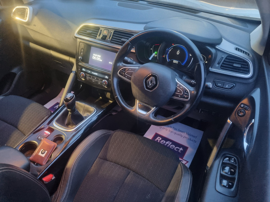 2017 Renault Kadjar - image 4
