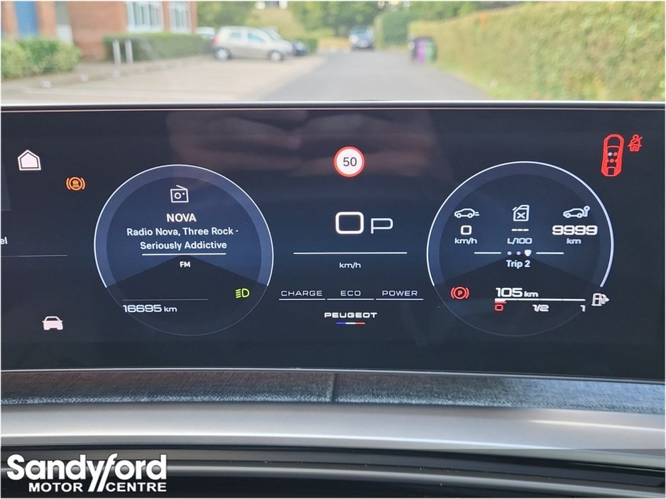 2025 Peugeot 3008 - image 16