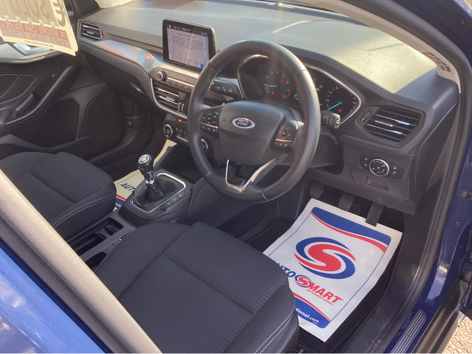 2019 Ford Focus - image 11