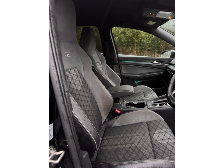 2020 Volkswagen Golf  €32,950