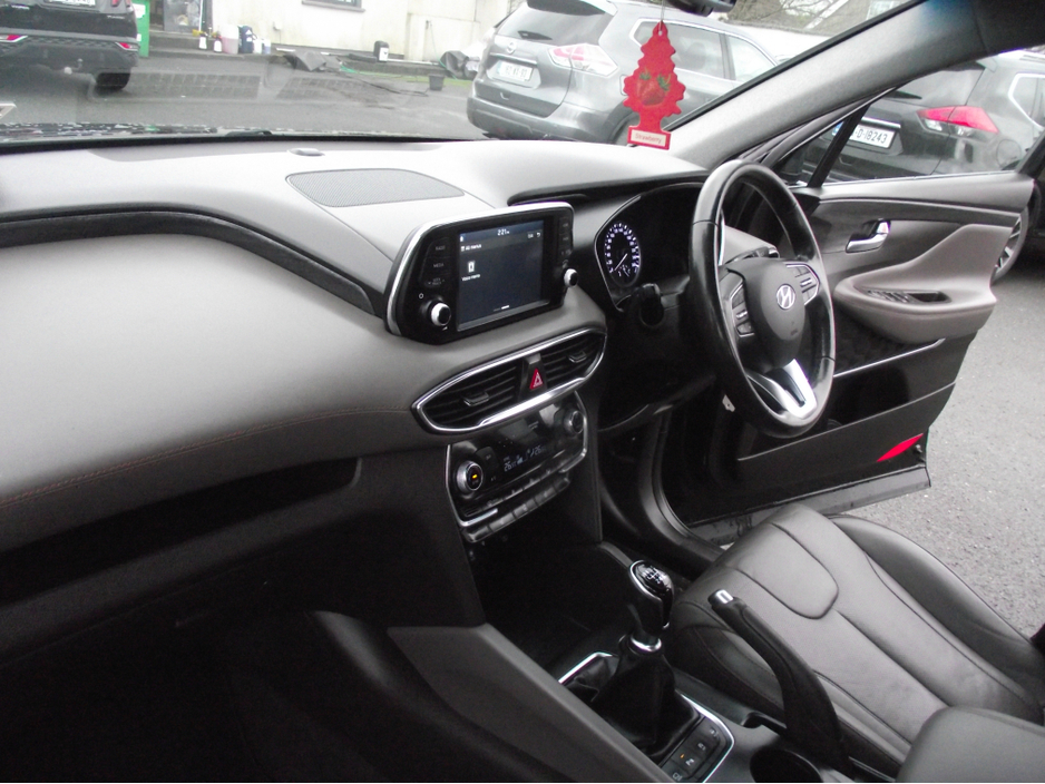 2019 Hyundai Santa Fe 2.2CRDI 4WD EXECUTIVE PLUS 5DR €23,500
