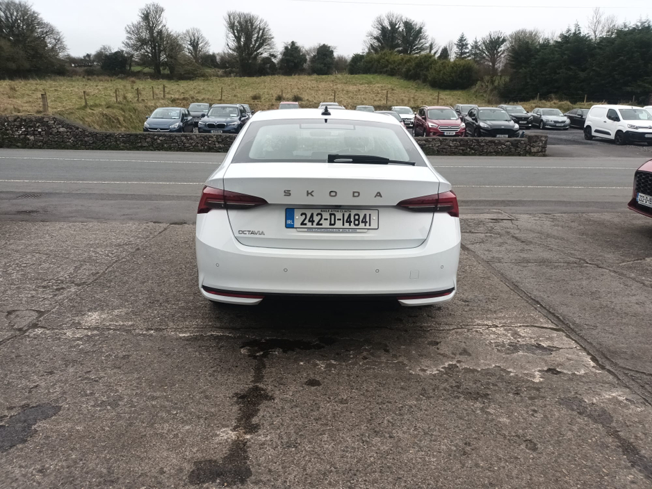 2024 Skoda Octavia - image 7