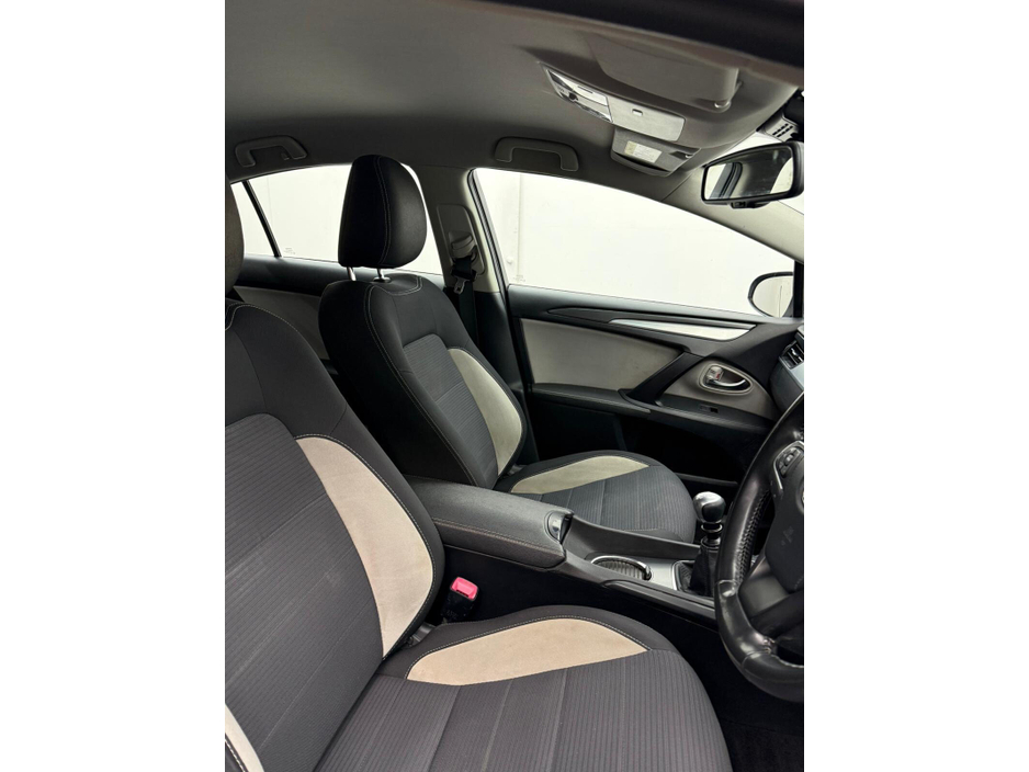 2018 Toyota Avensis 1.6 D-4D (112) Luna Navi €11,950