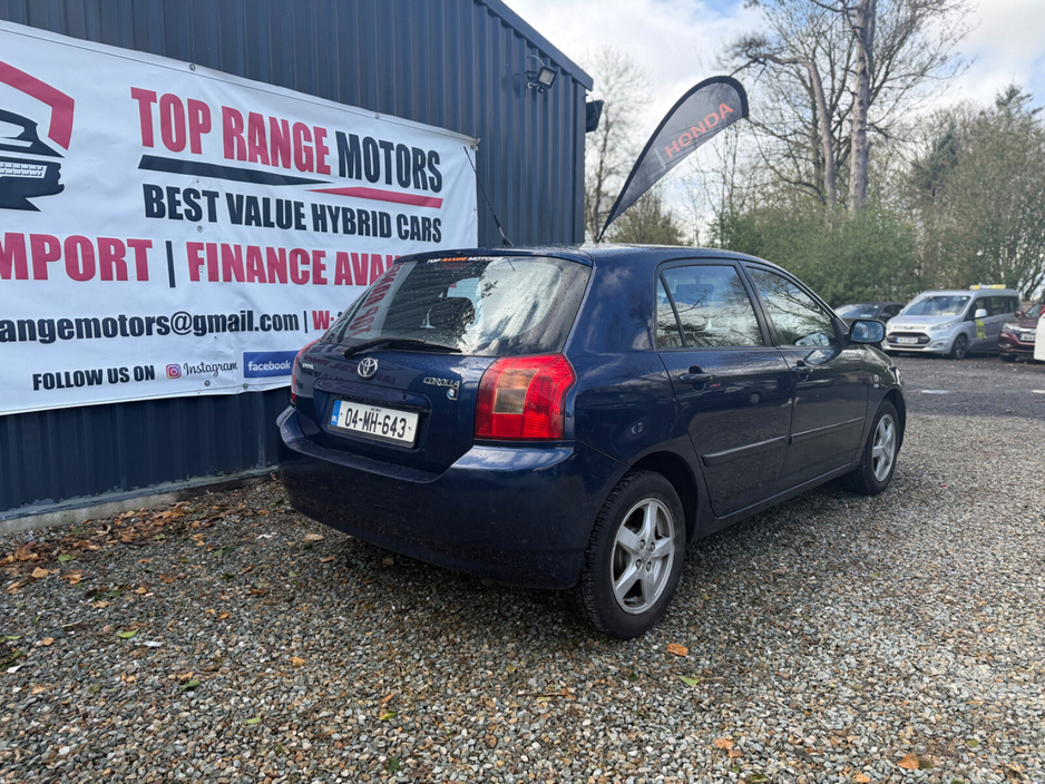 2004 Toyota Corolla - image 6