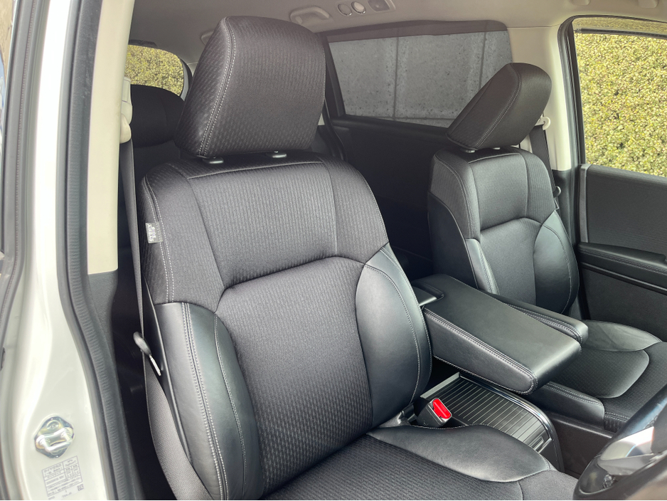 2021 Honda Odyssey - image 14