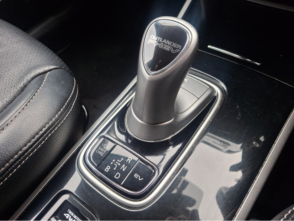 2019 Mitsubishi Outlander 2.4 JURO PHEV 4WD 20 2.0 200BHP 5DR €17,950