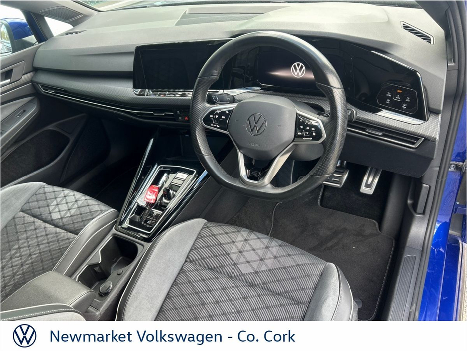 2024 Volkswagen Golf - image 17