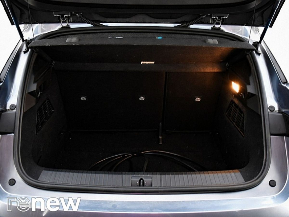 2024 Renault Megane E-Tech - image 12