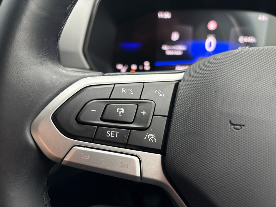 2025 Volkswagen T-Cross - image 15