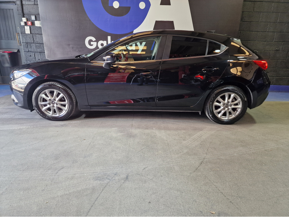 2015 Mazda Mazda3 - image 5