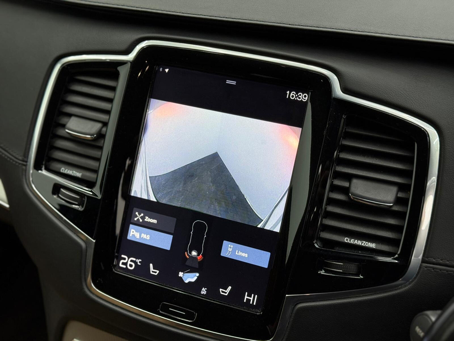 2015 Volvo XC90 - image 8