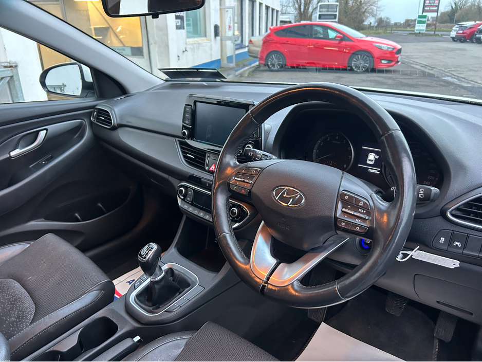 2020 Peugeot 308 ACTIVE 1.5 HDI. FRESH NCT 03/28. FINANCE AVAILABLE. TRADE IN WELCOME. www.nangleharris.ie. ALL CARS CHECKED WITH MOTORCHECK.IE CALL 01 5620011 €12,900