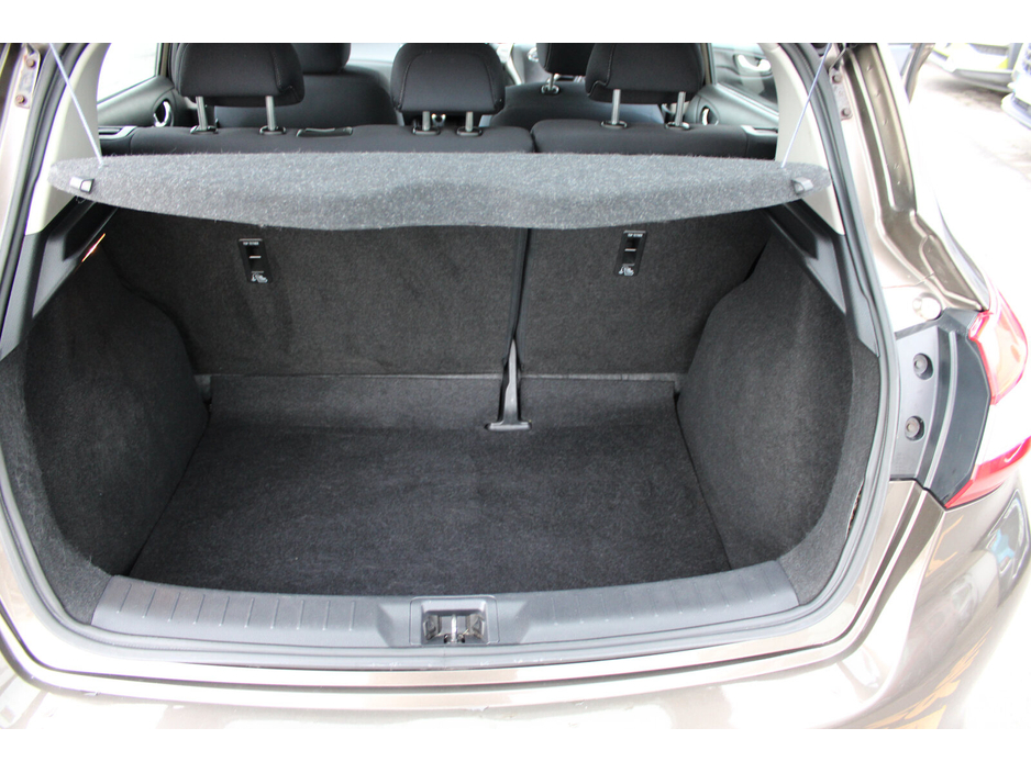 2016 Nissan Pulsar 1.2 SV €8,950