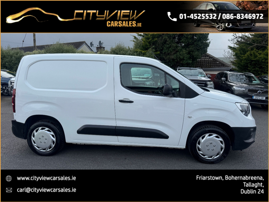 2022 Opel Combo - image 3