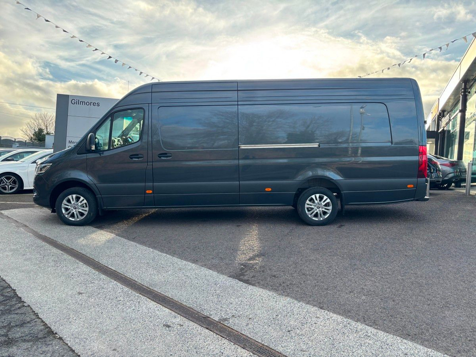 2026 Mercedes-Benz Sprinter - image 2