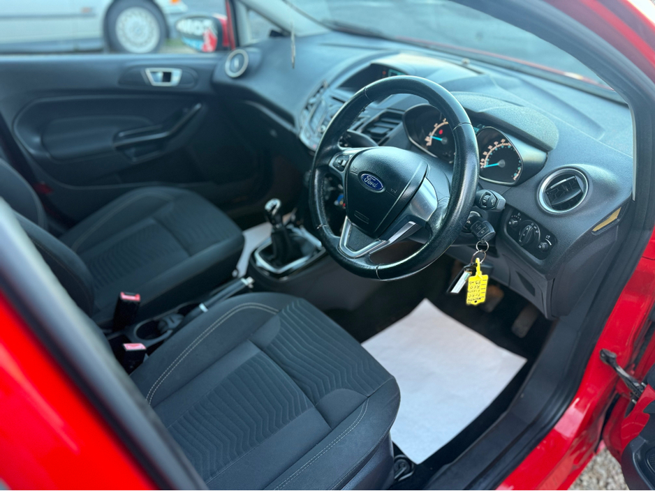 2014 Ford Fiesta ZETEC - 1.2 - LOW INSURANCE - LOW ROAD TAX - IDEAL STARTER/LEARNER CAR OR FAMILY CAR €8,495