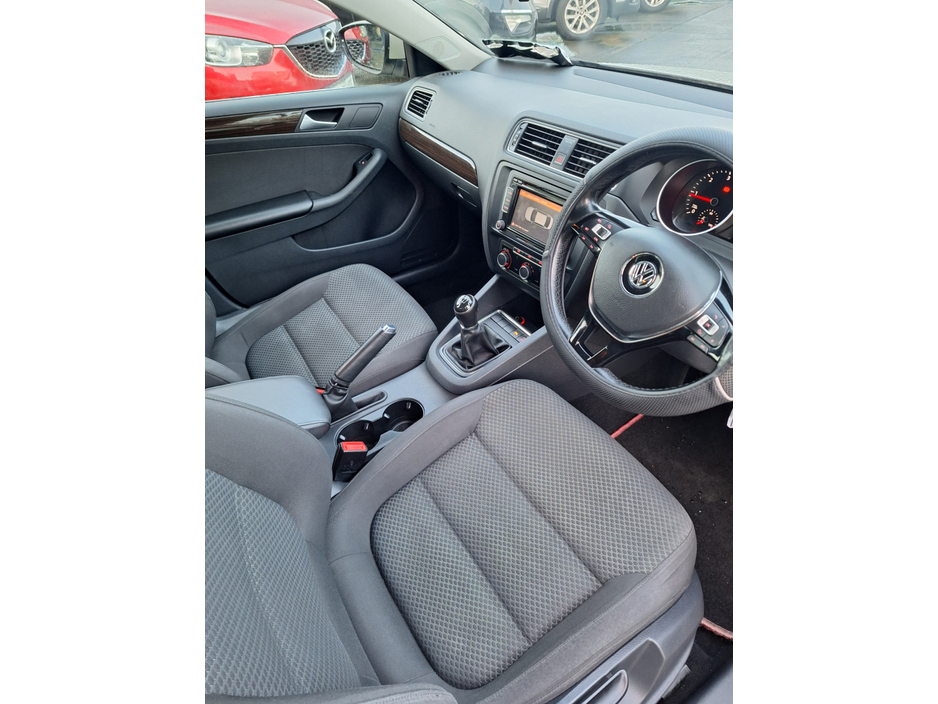 2015 Volkswagen Jetta CL 2.0 TDI MANUAL 5SPEED 110HP 4DR €9,995