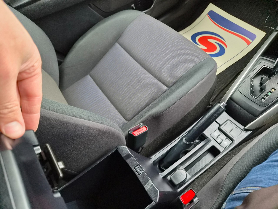 2017 Toyota Corolla - image 26