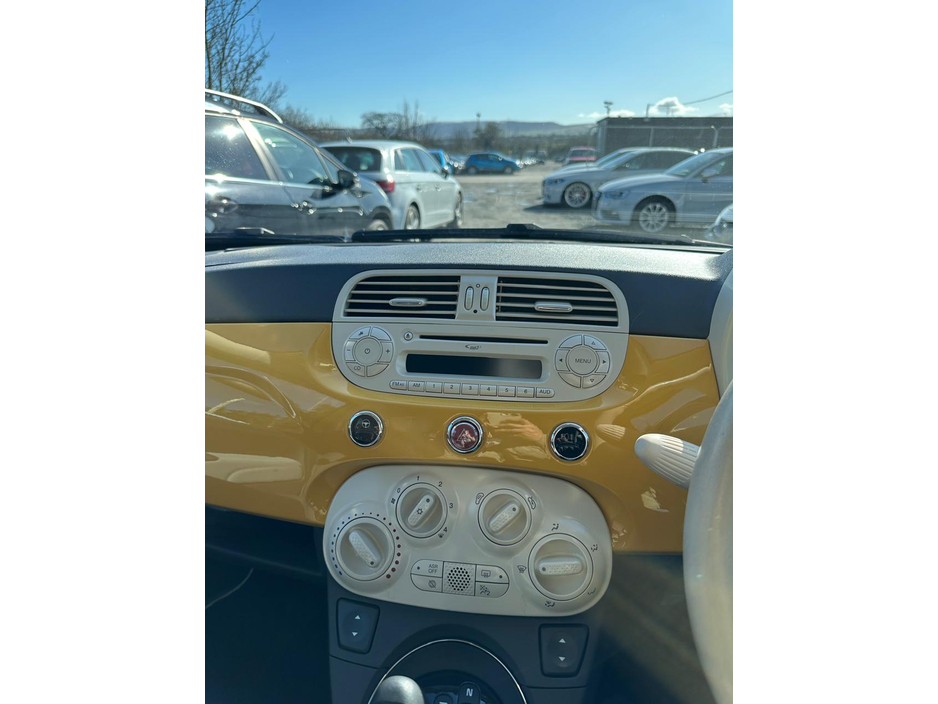 2015 Fiat 500 - image 10