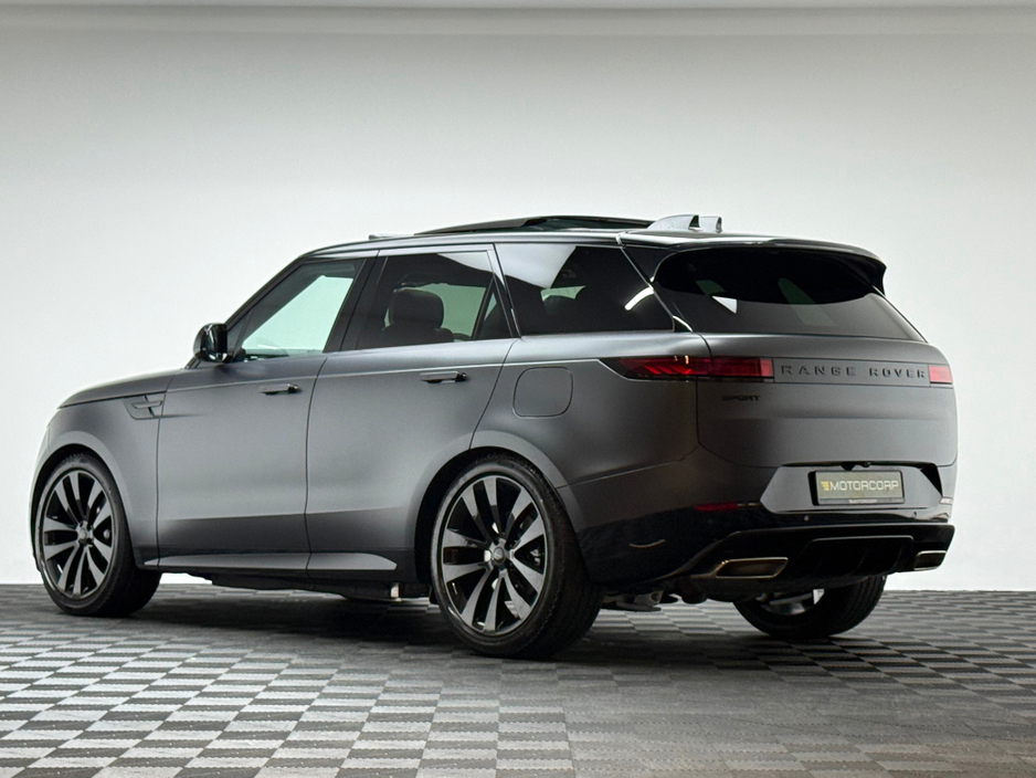2026 Land Rover Range Rover Sport - image 5