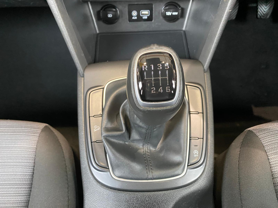 2019 Hyundai Kona - image 17